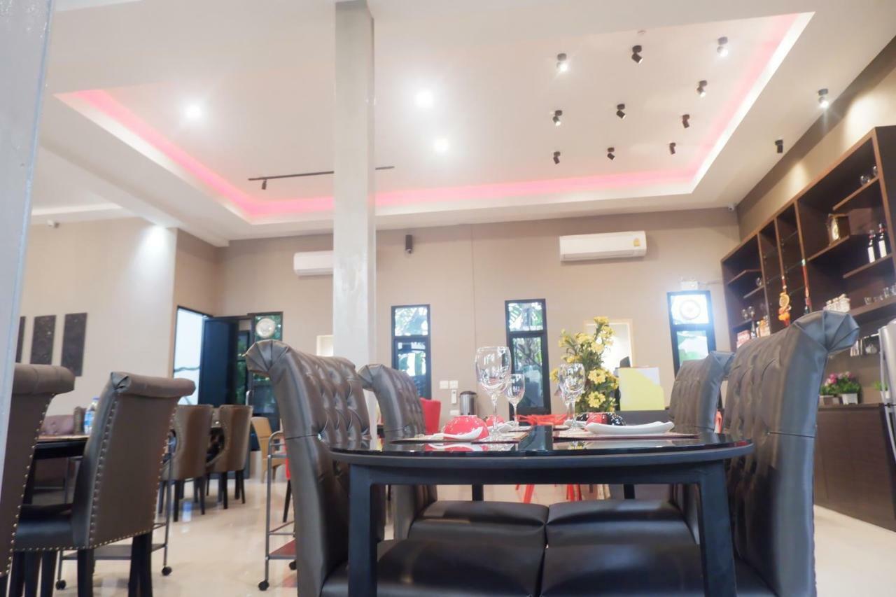 Pongsakorn Boutique