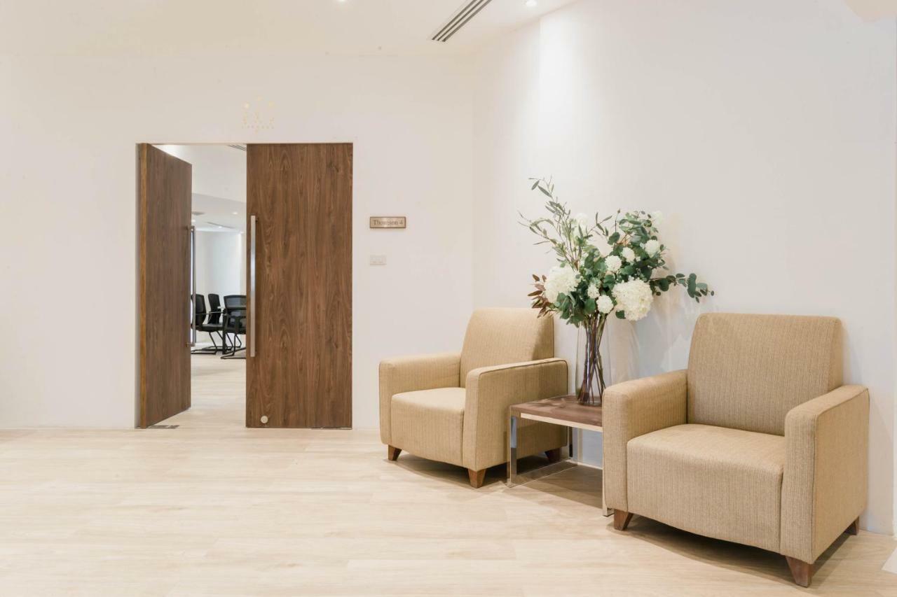 Thomson Huamark Khách sạn 4*