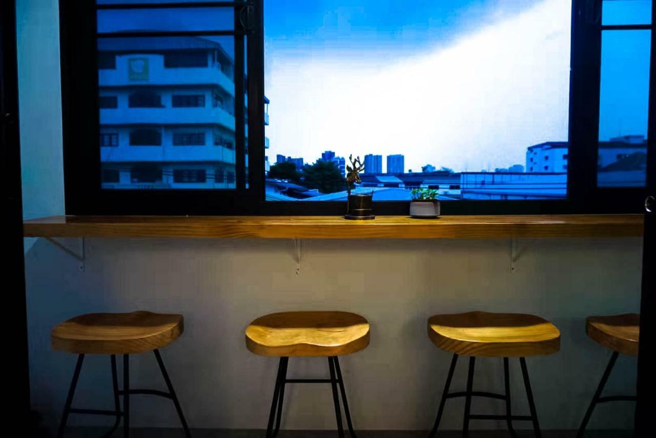 Hotel Gallery House *
