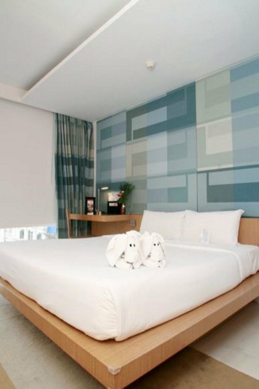 Le Fenix Sukhumvit 11 3*