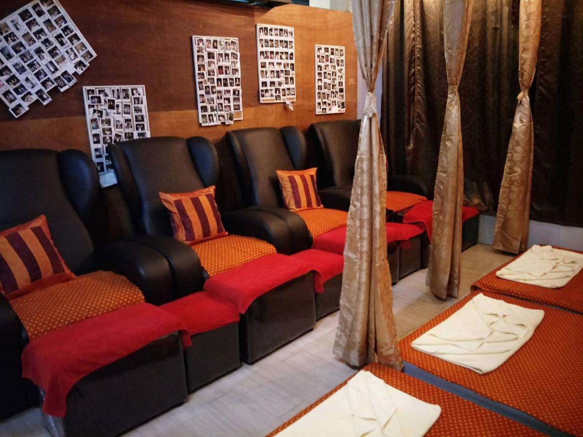 Meet Up Hostel Bangkok