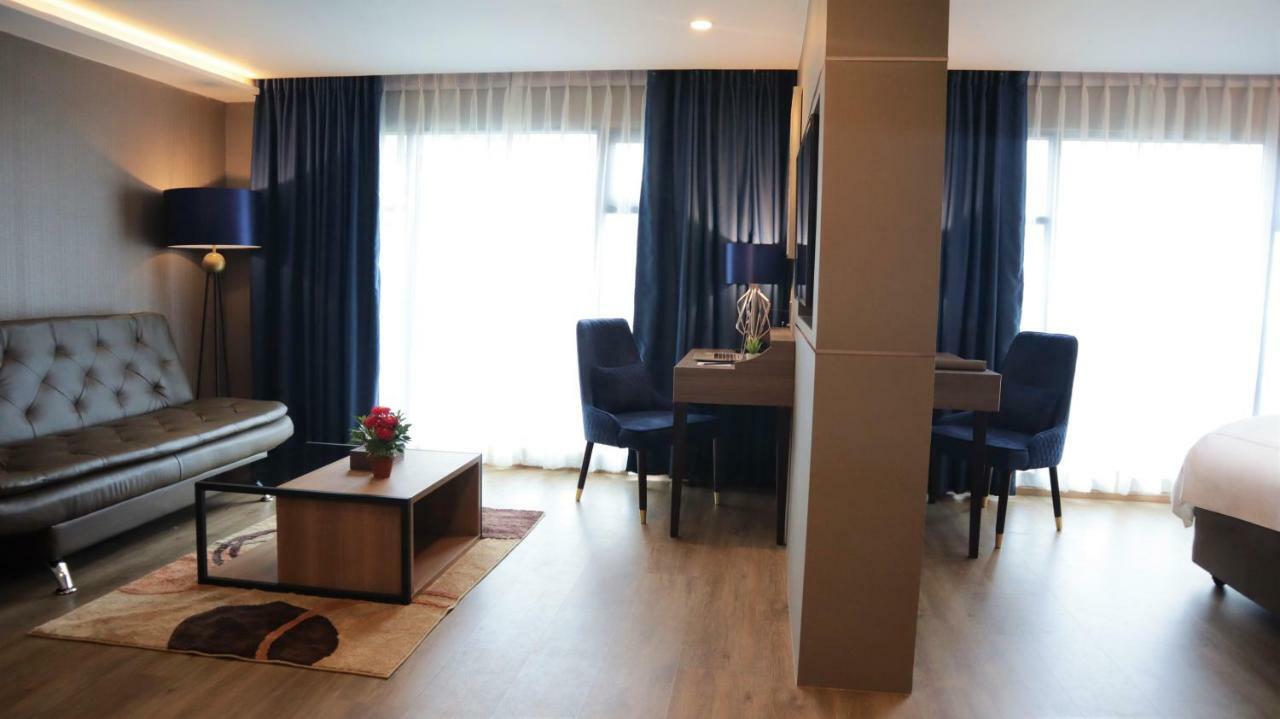 Glow Sukhumvit 5 Khách sạn