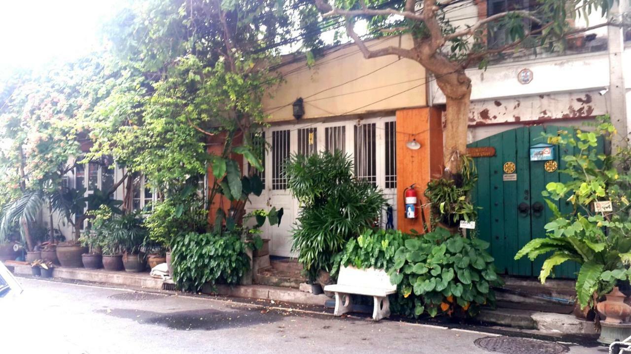 Cafe De Baan Raow Guest house Bangkok