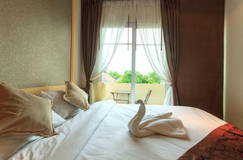 Greenview Ekkamai 10