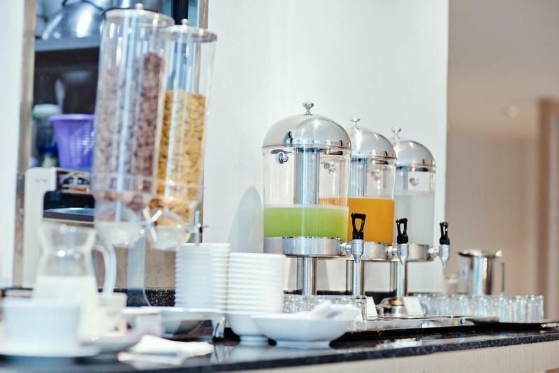 Khách sạn Three Sukhumvit - Sha Certified Bangkok