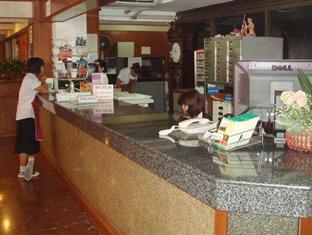 Hotel Watana 2*