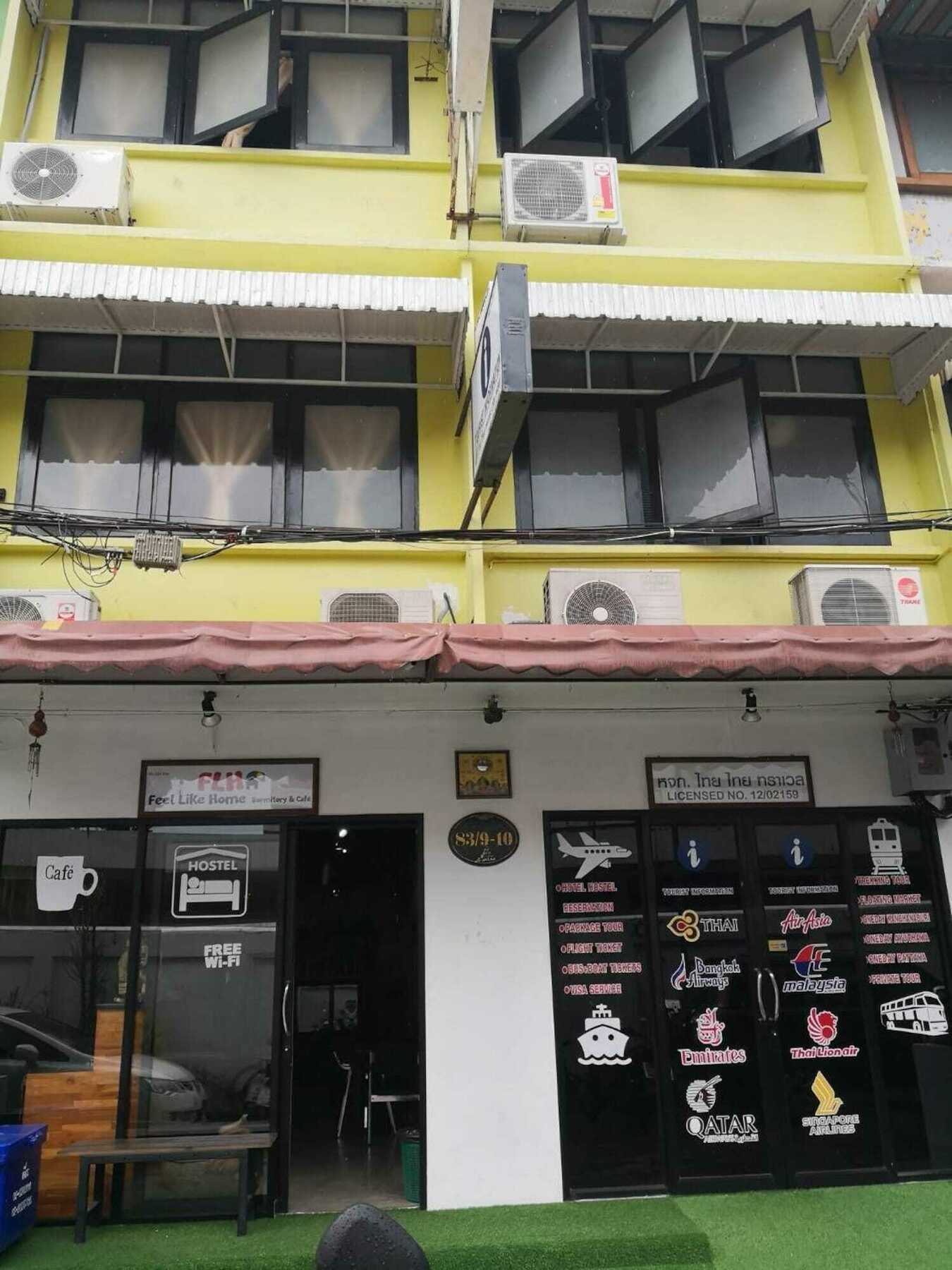 Bed & Breakfast Feel Like & Cafe Bangkok