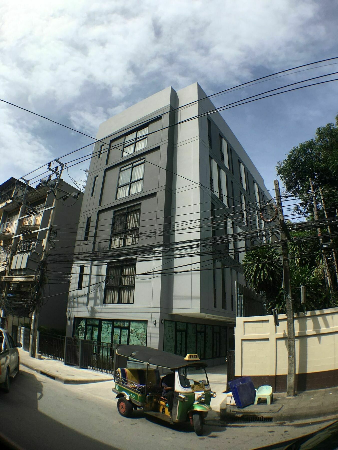 28 Place Gasthof Bangkok