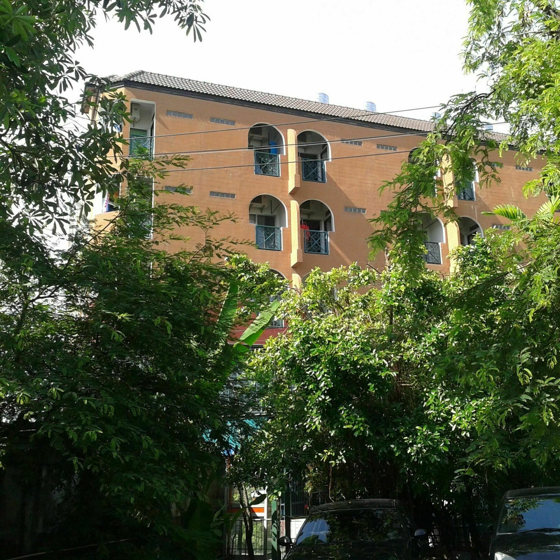 Baan Khun Mae Hotel Bangkok