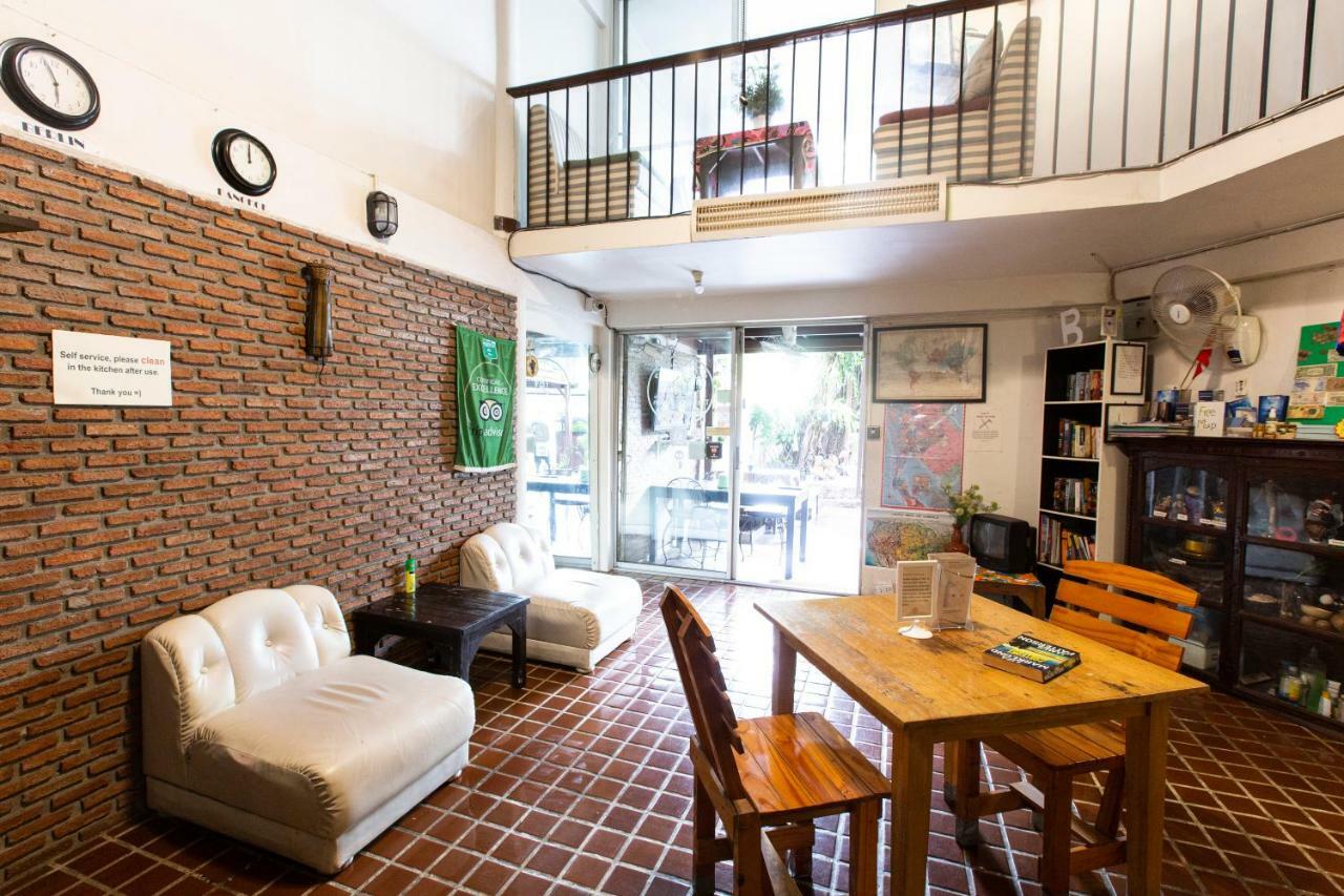 Home16 Sukhumvit16 Hostel *
