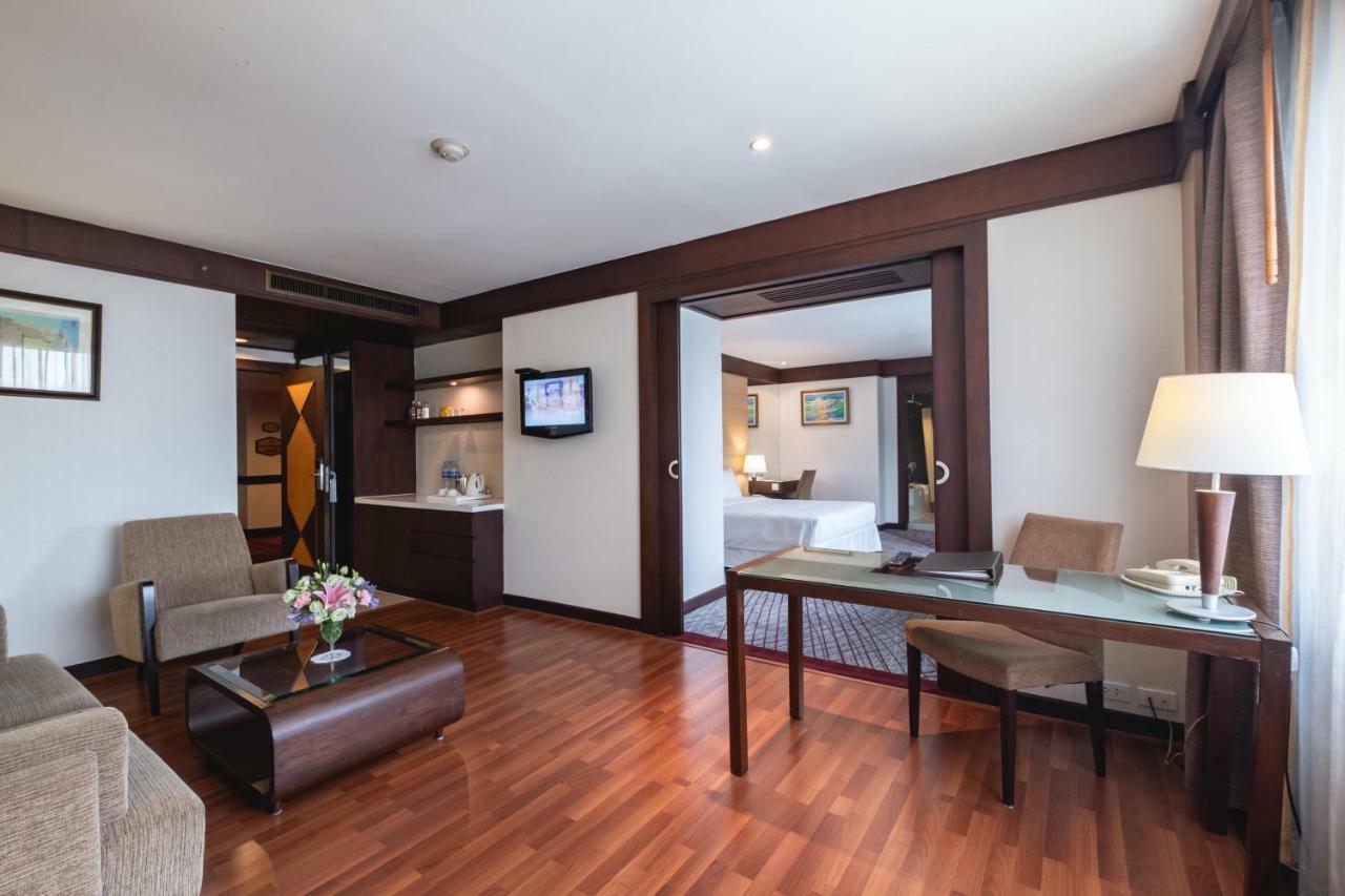 Zenith Sukhumvit Hotel