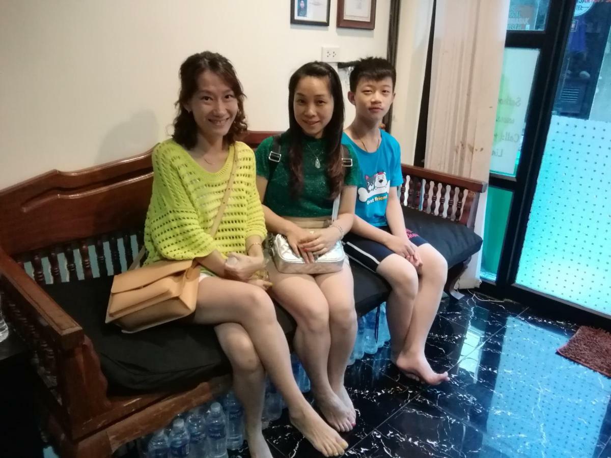 The Cube Sathorn Boutique เดอะ คิวบ์ สาทร บูติค โฮเทล Near Bts Surasak Bed & Breakfast 2*