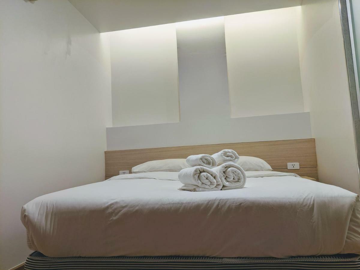 Hostal Good One Poshtel & Cafe Bar Bangkok
