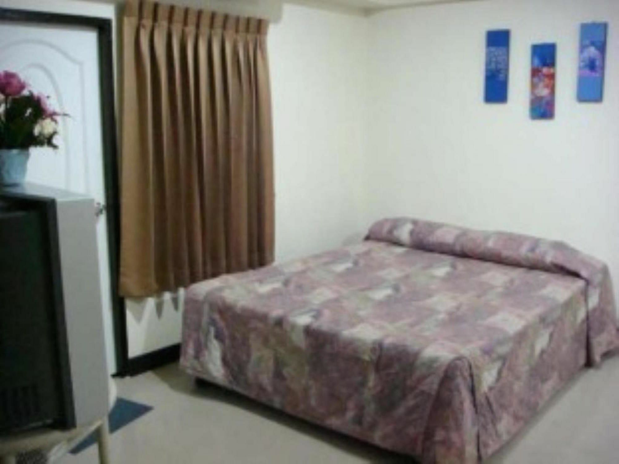 Kaya Place 2*