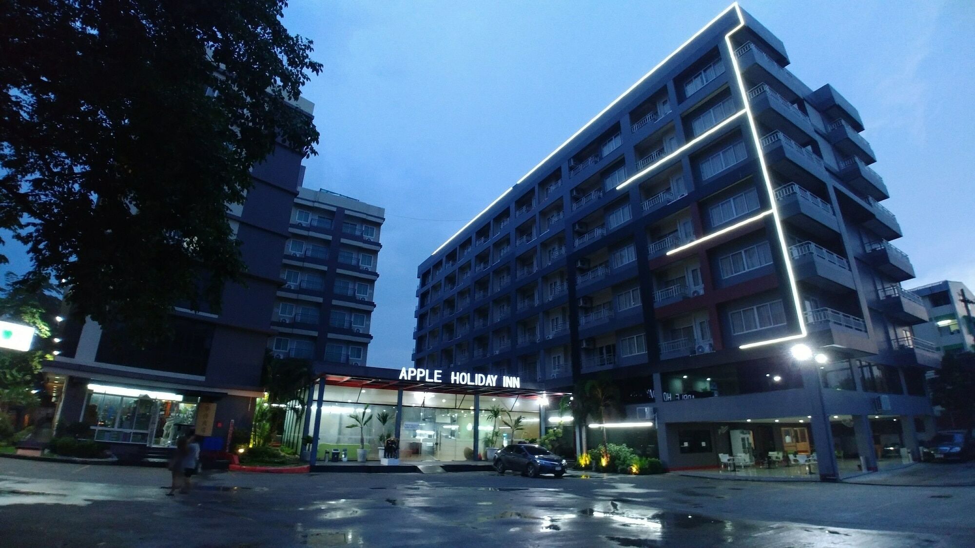 Hotel Apple 4*
