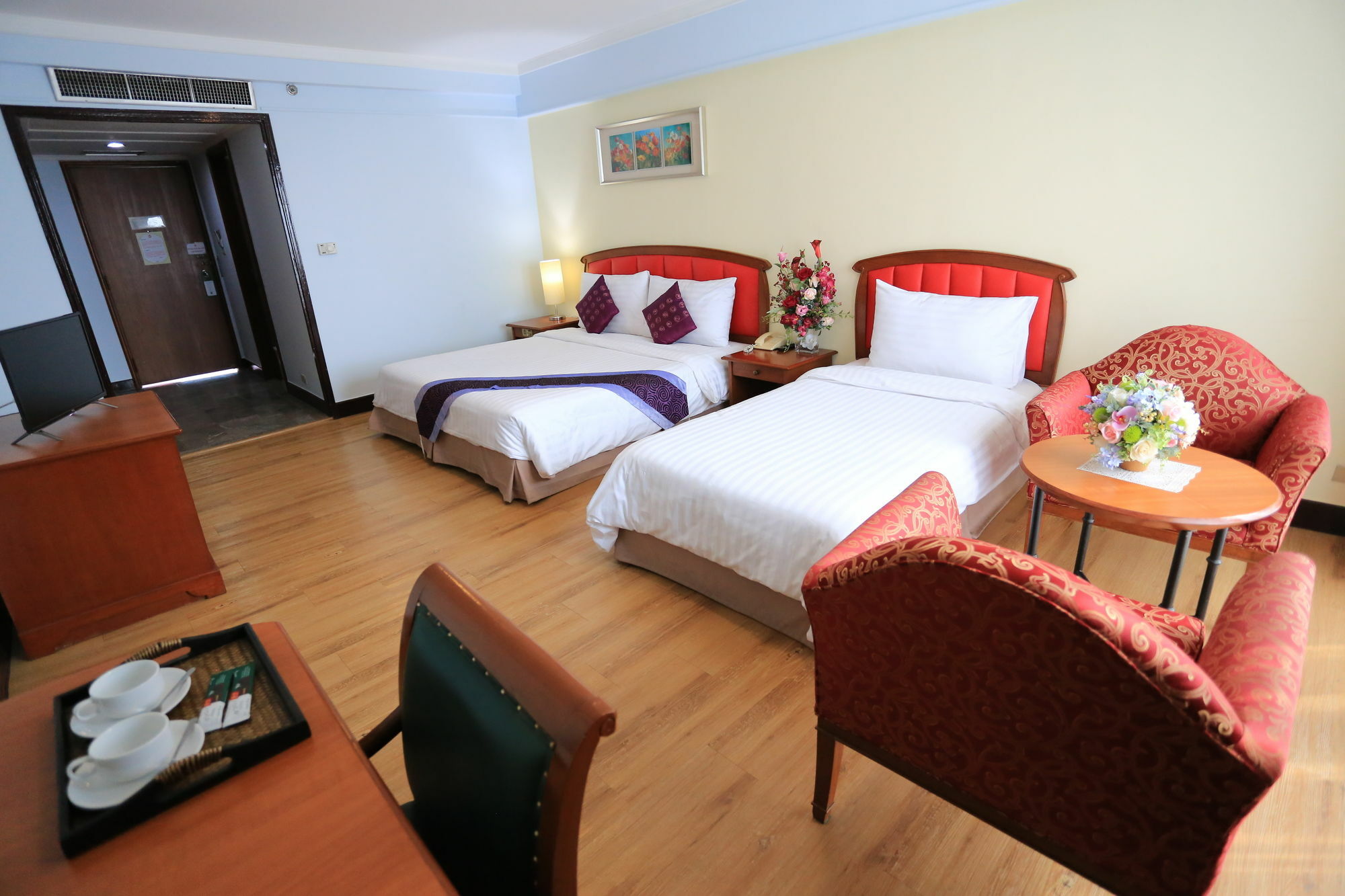 Hotel Karnmanee Palace