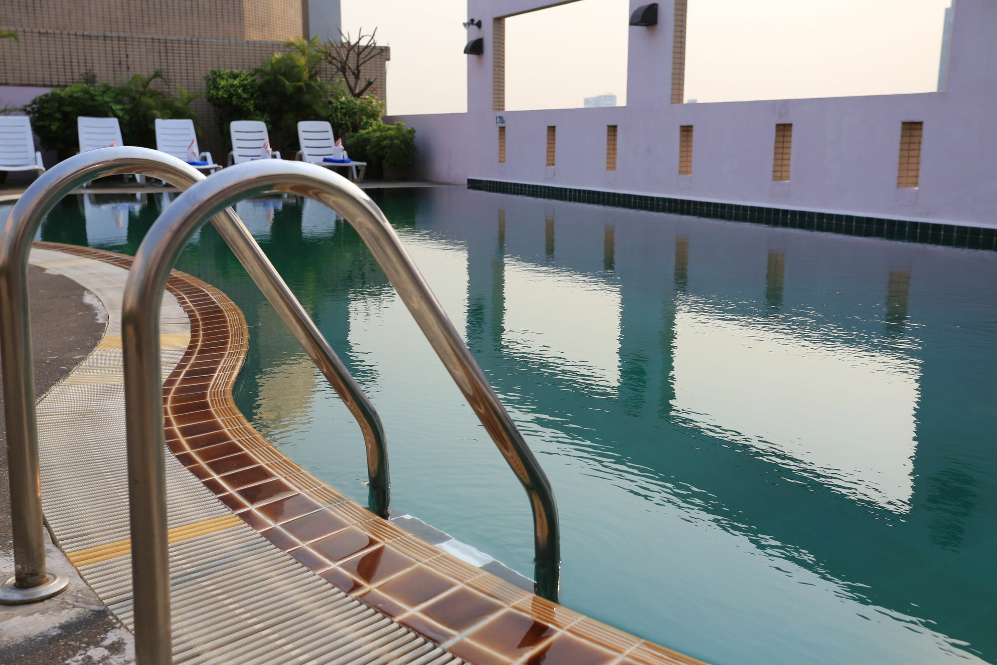 Karnmanee Palace 4*