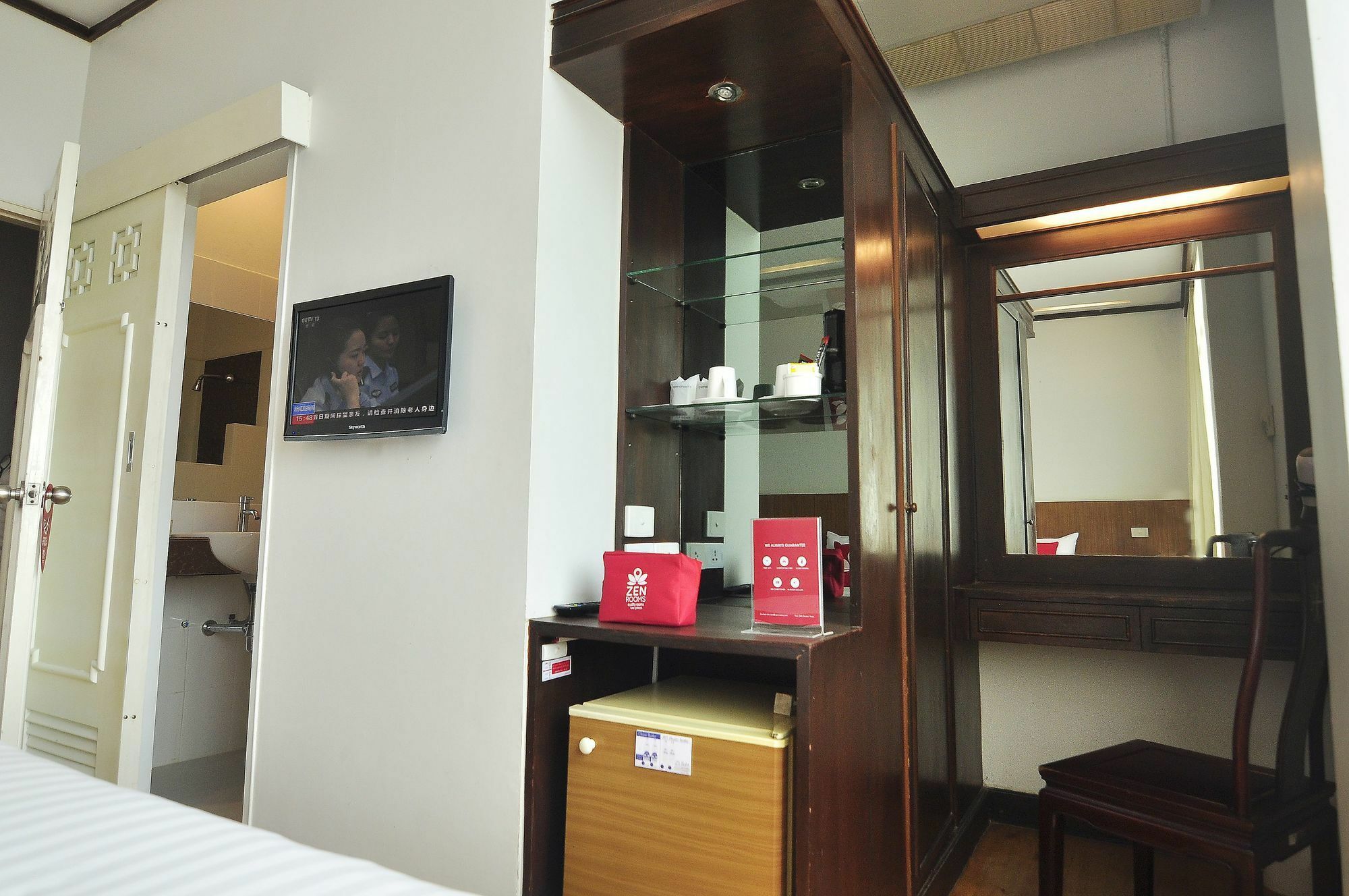 Hotel Zen Basic Yaowarat Road Chinatown 3*
