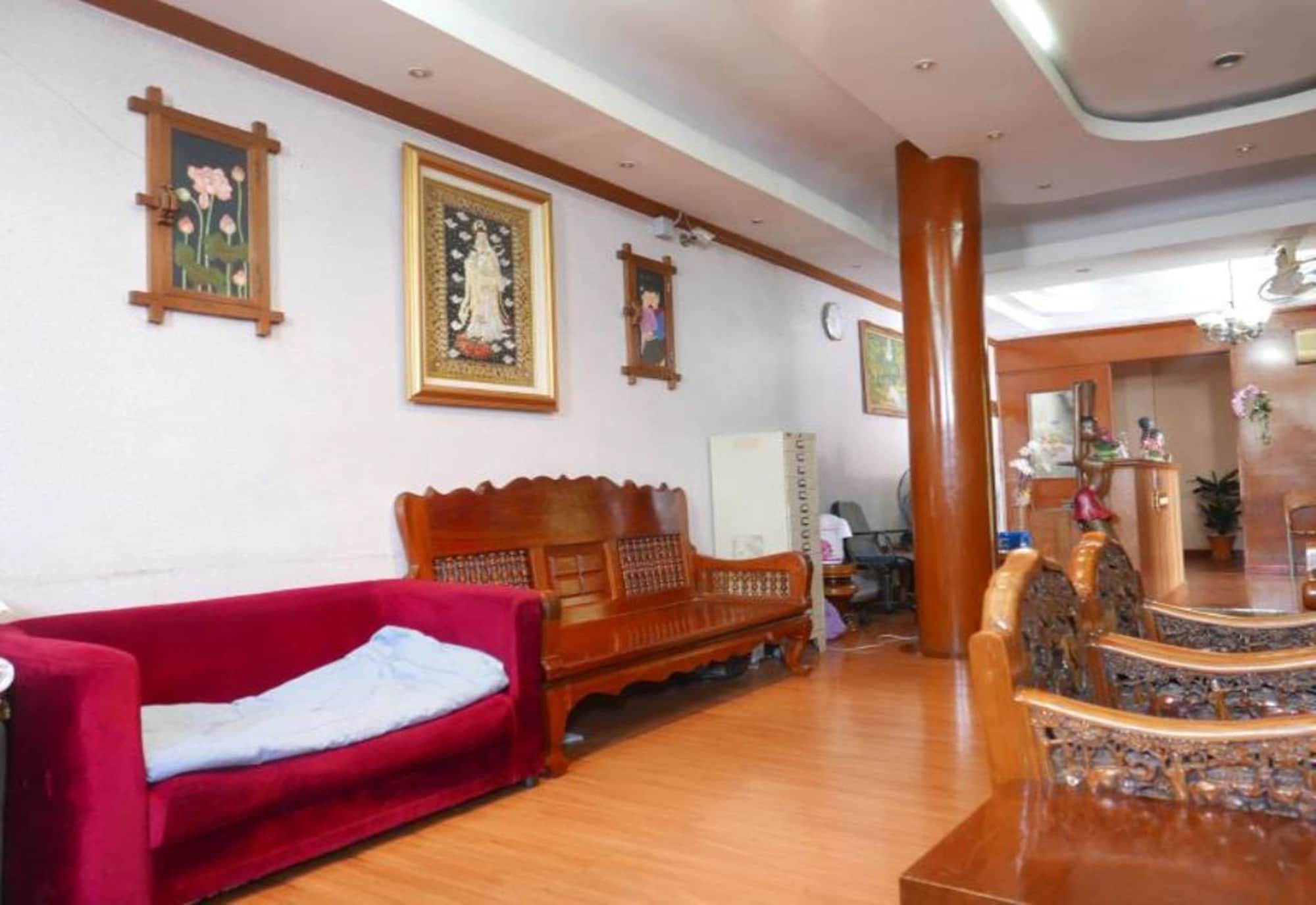 Guest house Max-one House