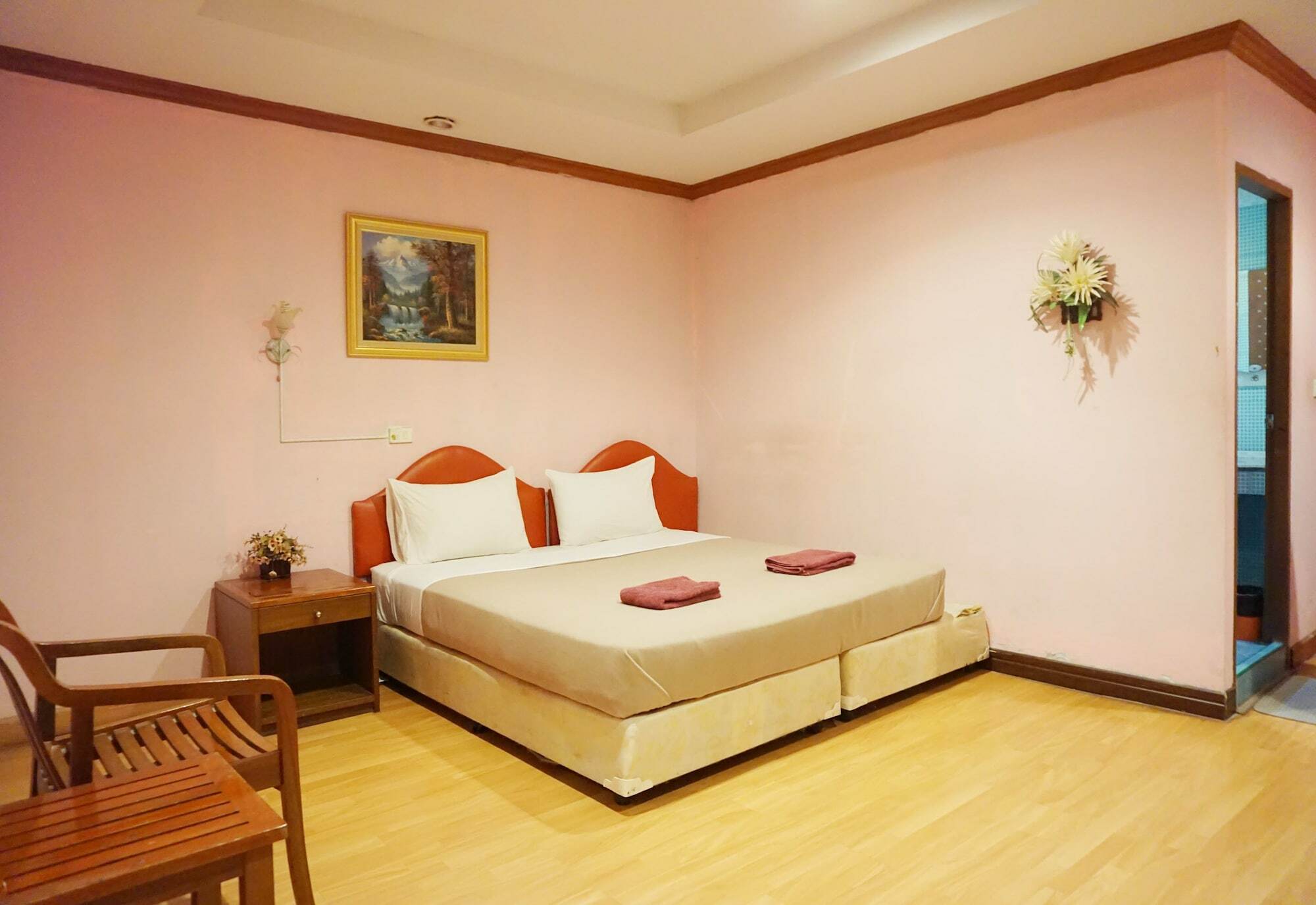 Max-one House Guest house Bangkok