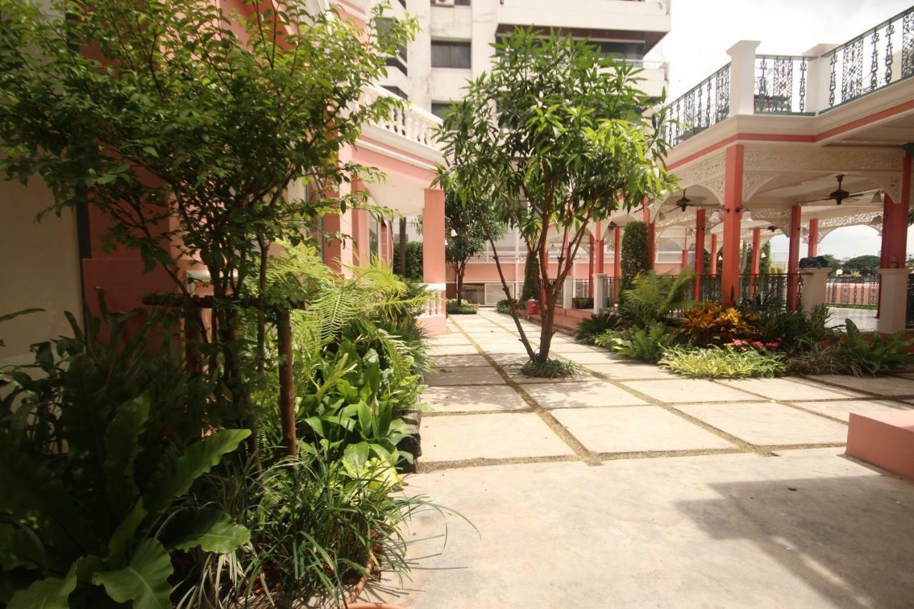 Hotel Hiranyakul House 4*