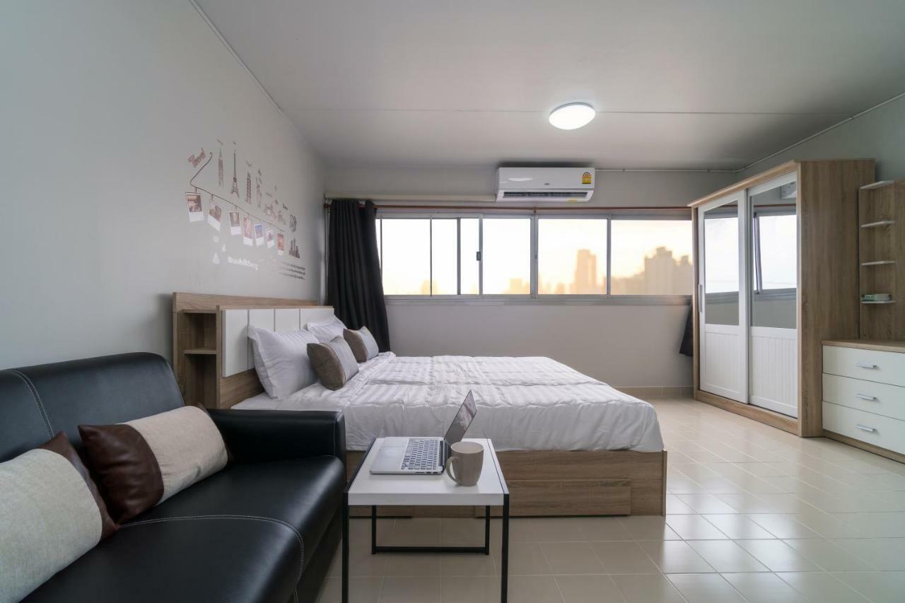 Apartment Popular Muangthong T1 By Khun Eve Bangkok