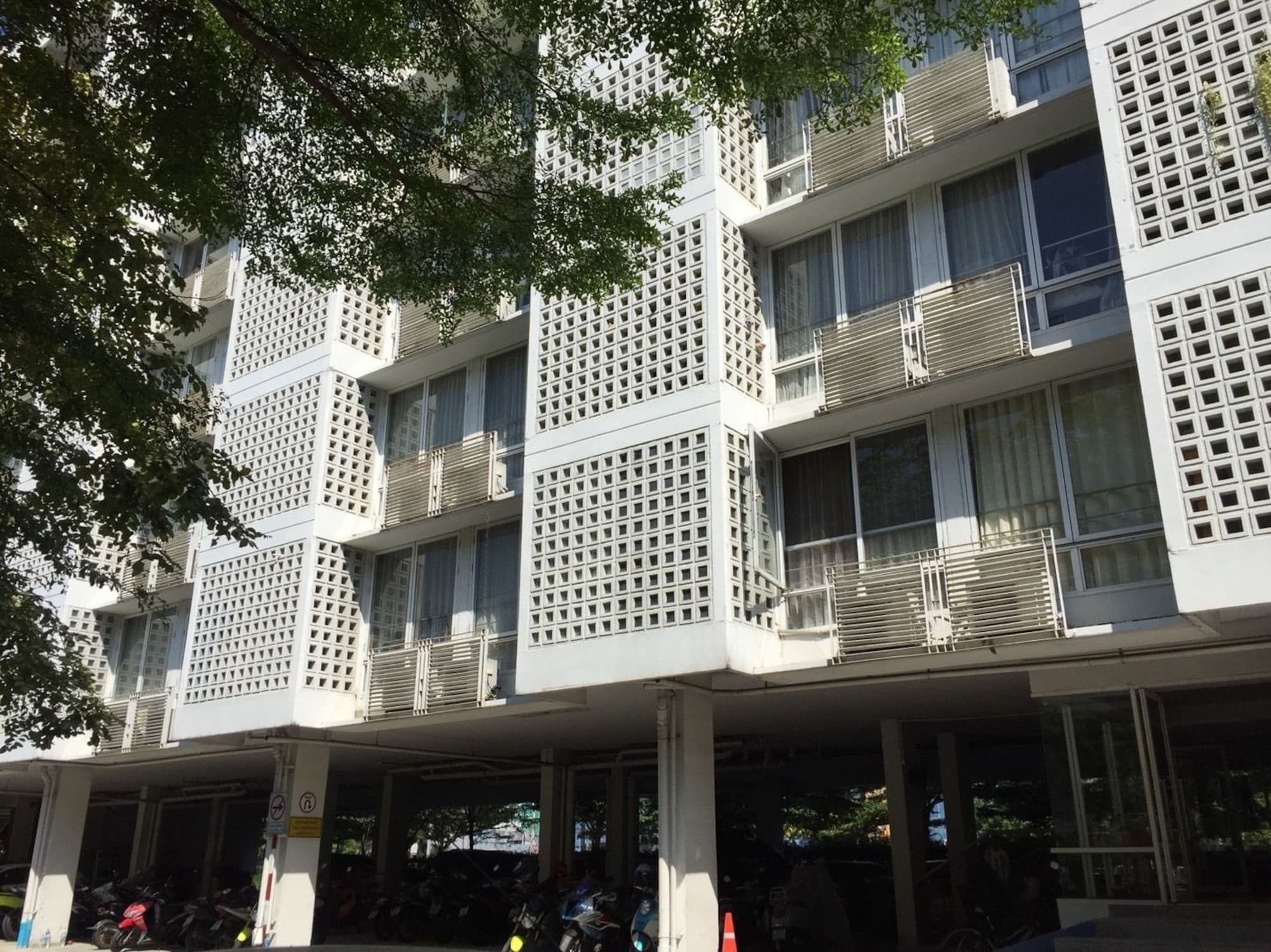 I-house Laguna Garden By Ple *