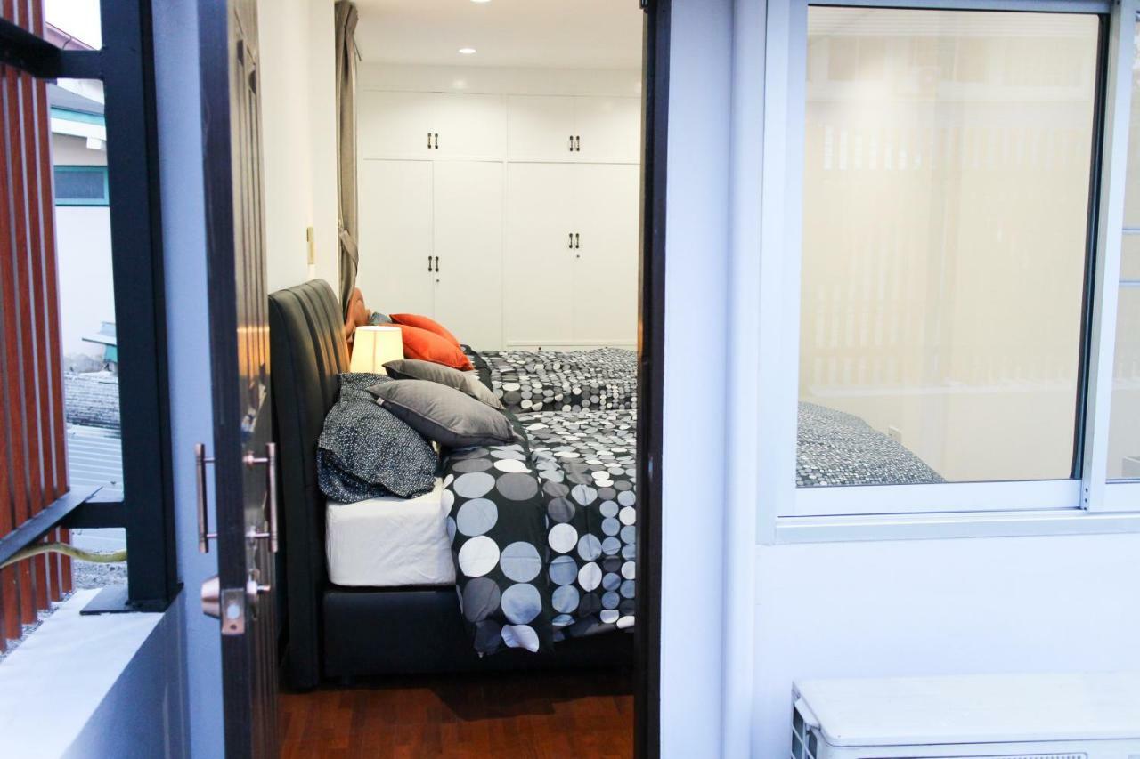 Train Night Market To 2Min & Mrt To 3Min, Modern & Big House * Bangkok