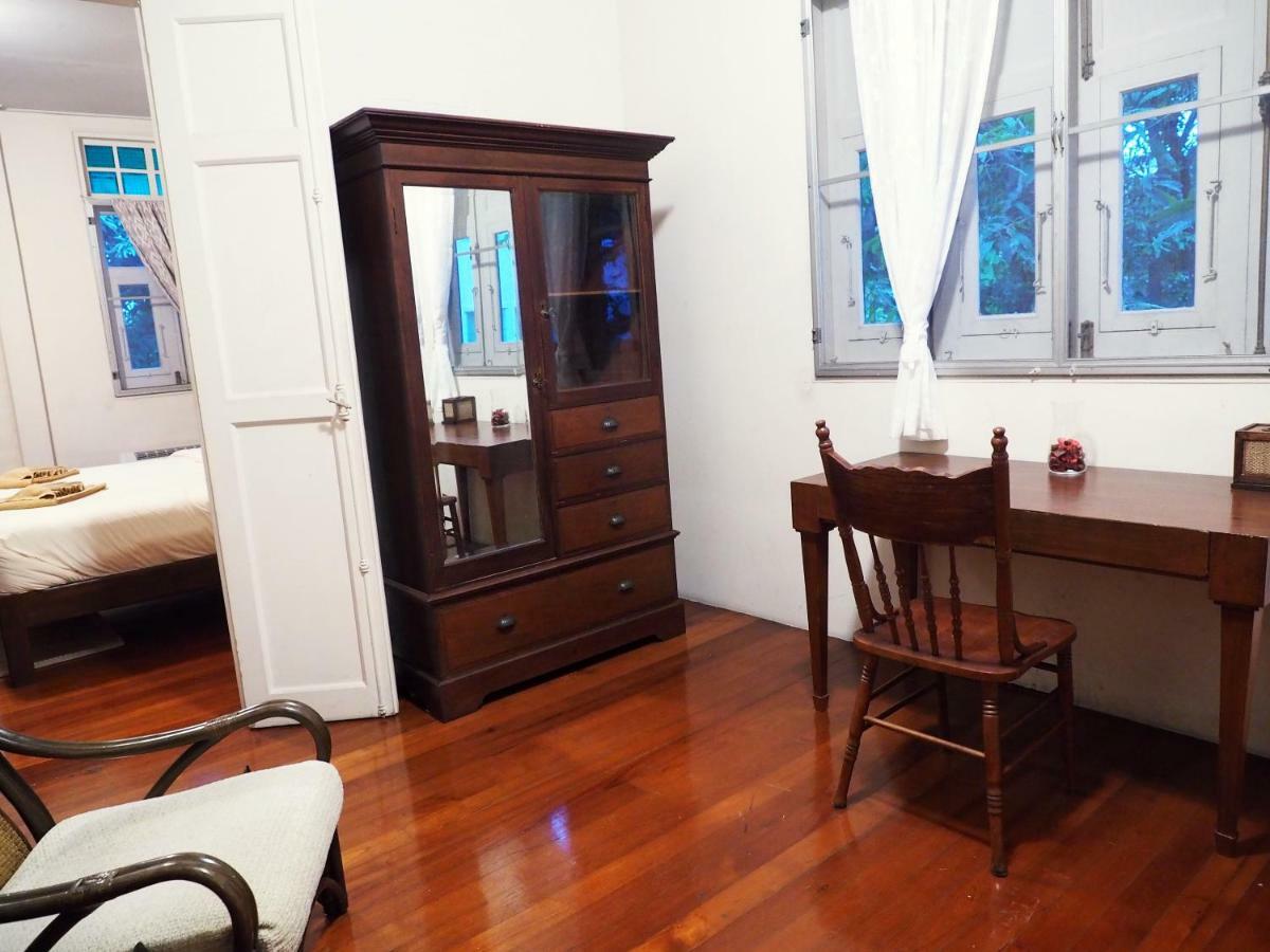 24 Samsen Heritage House * Bangkok