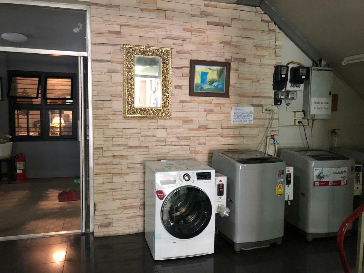 Rajparop Place Apartemen