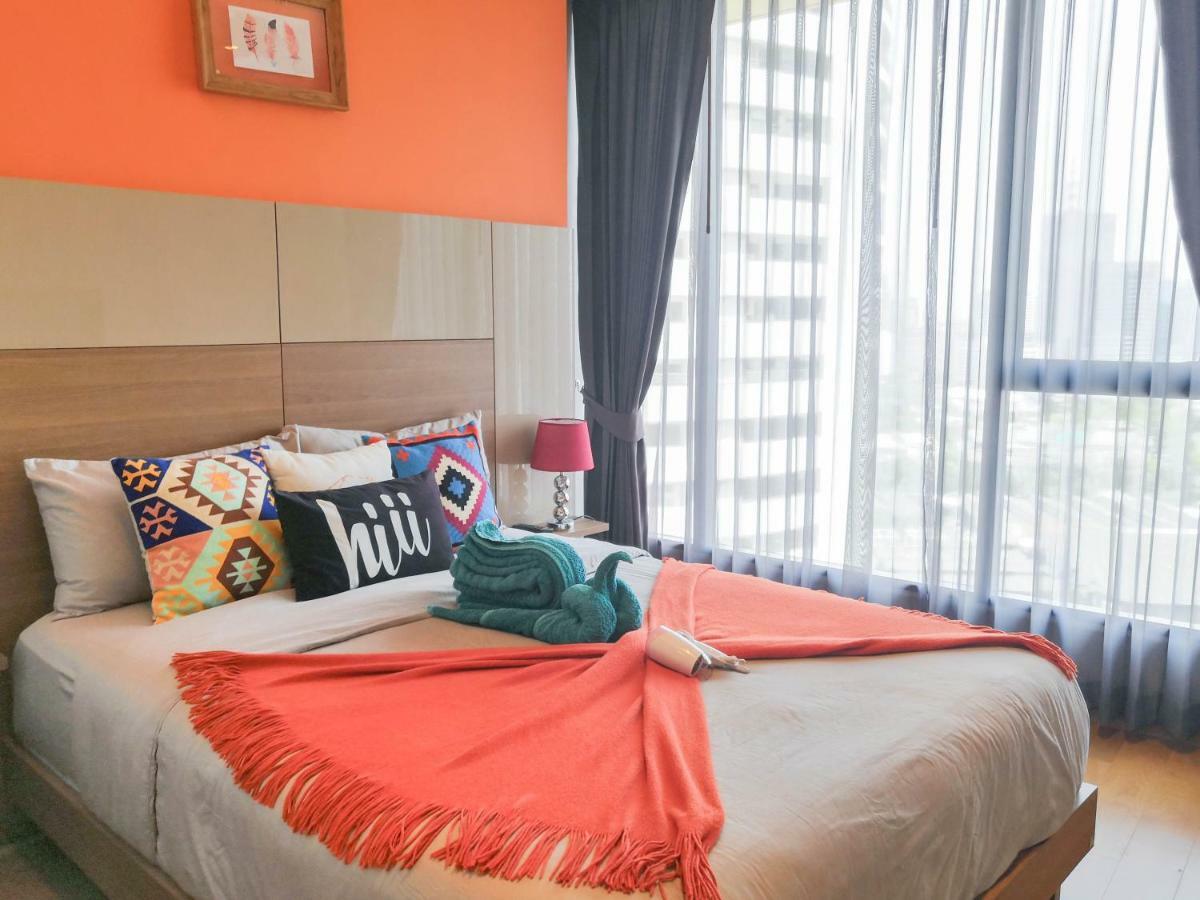 Hiii-homtel At Soi 24 Sukhumvit With Rooftop Boundless Pool-bts Phrom Phong&em District Apartamento Bangkok