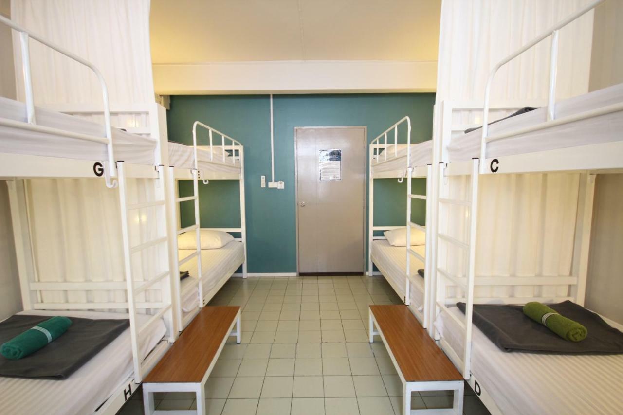 Hostel Need Sleep