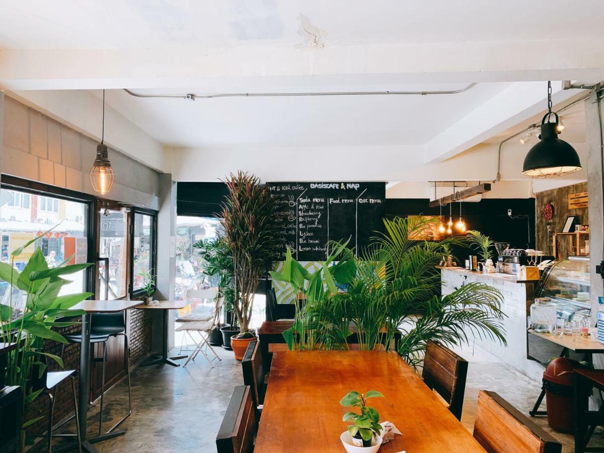 Asrama Oasis Cafe And Nap