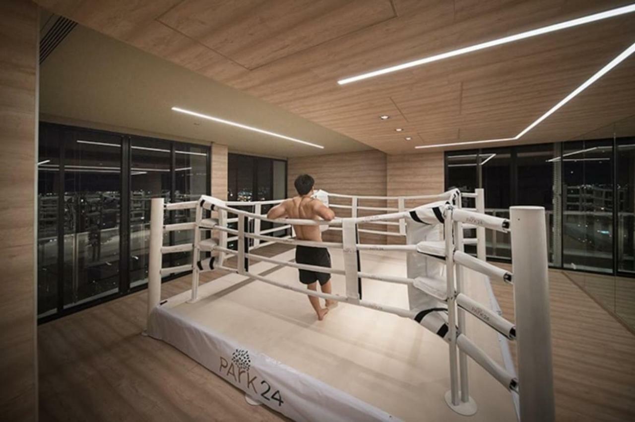 Apartment Rooftop Pool Gym Luxury Cozy @park24 Near Bts Bangkok