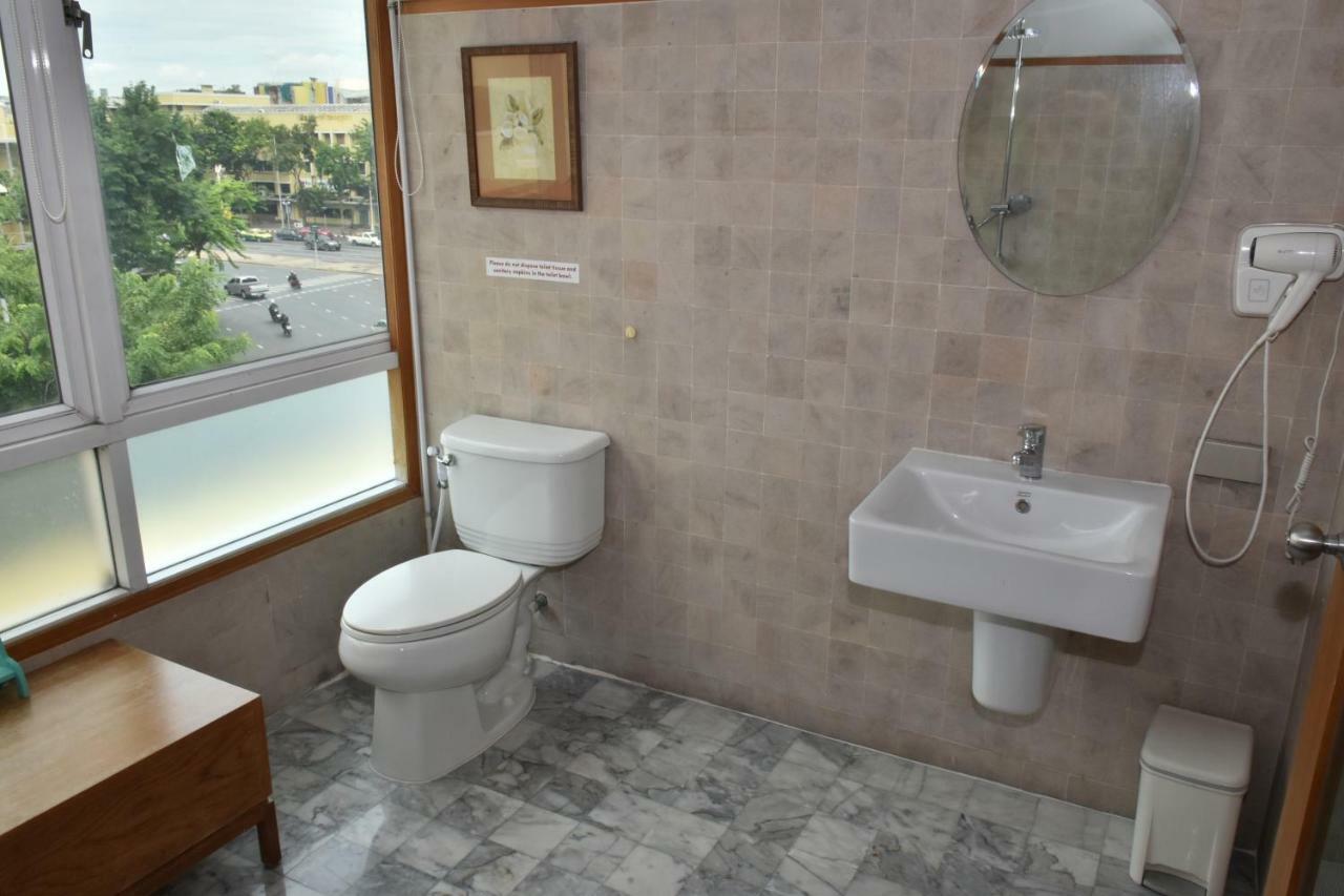 Dinso Khách sạn 3*