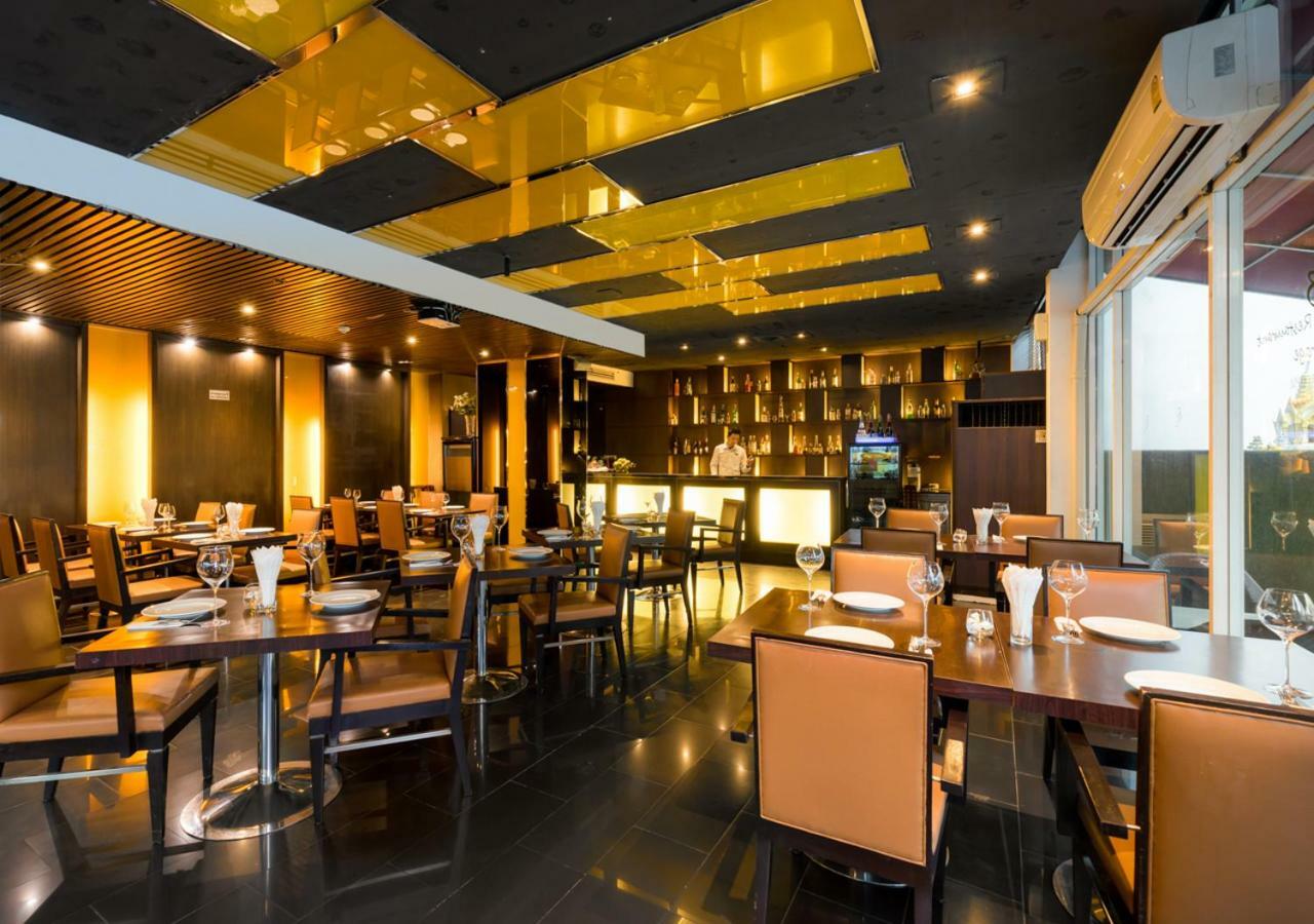 Furamaxclusive Asoke, Khách sạn Bangkok