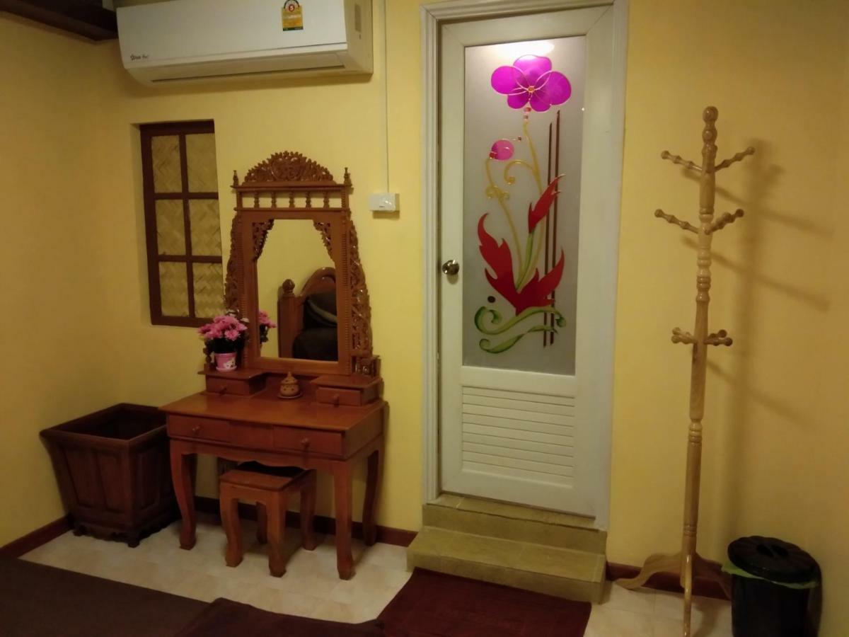 Hostel Ruan Ben Ja Don Mueang,bangkok Bangkok