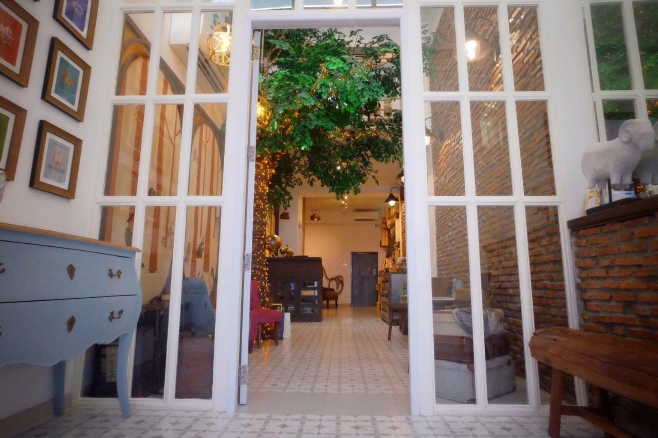 Bed and breakfast Hide And Seek Boutique Hometel