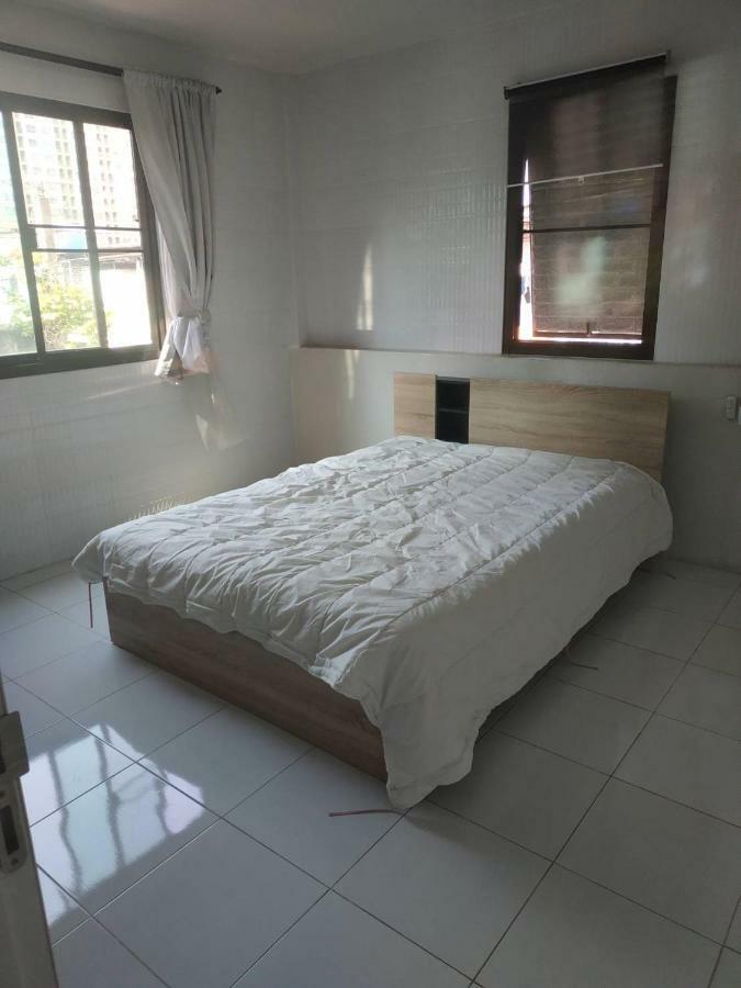 Bts-650 * Bangkok