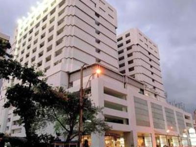 Khách sạn Princeton 4*