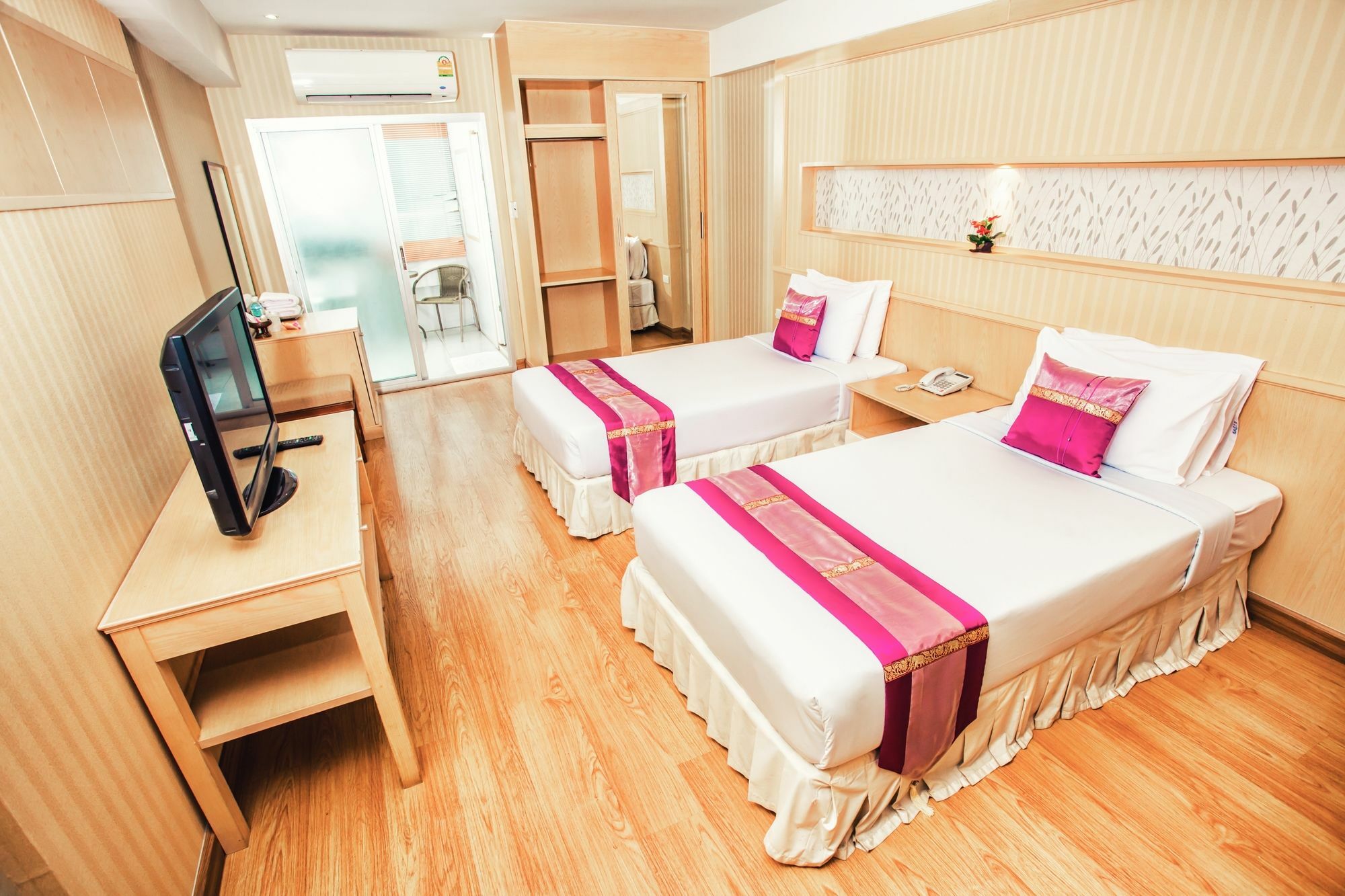 The Cm 4* Bangkok