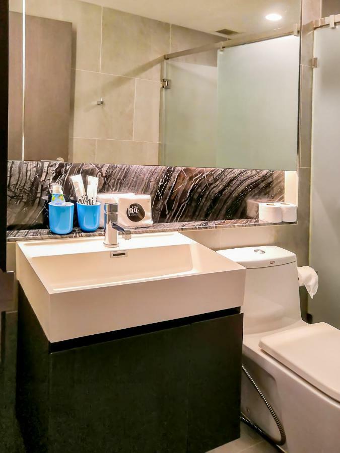 Hiii-homtel At Soi 24 Sukhumvit With Rooftop Boundless Pool-bts Phrom Phong&em District Leilighet