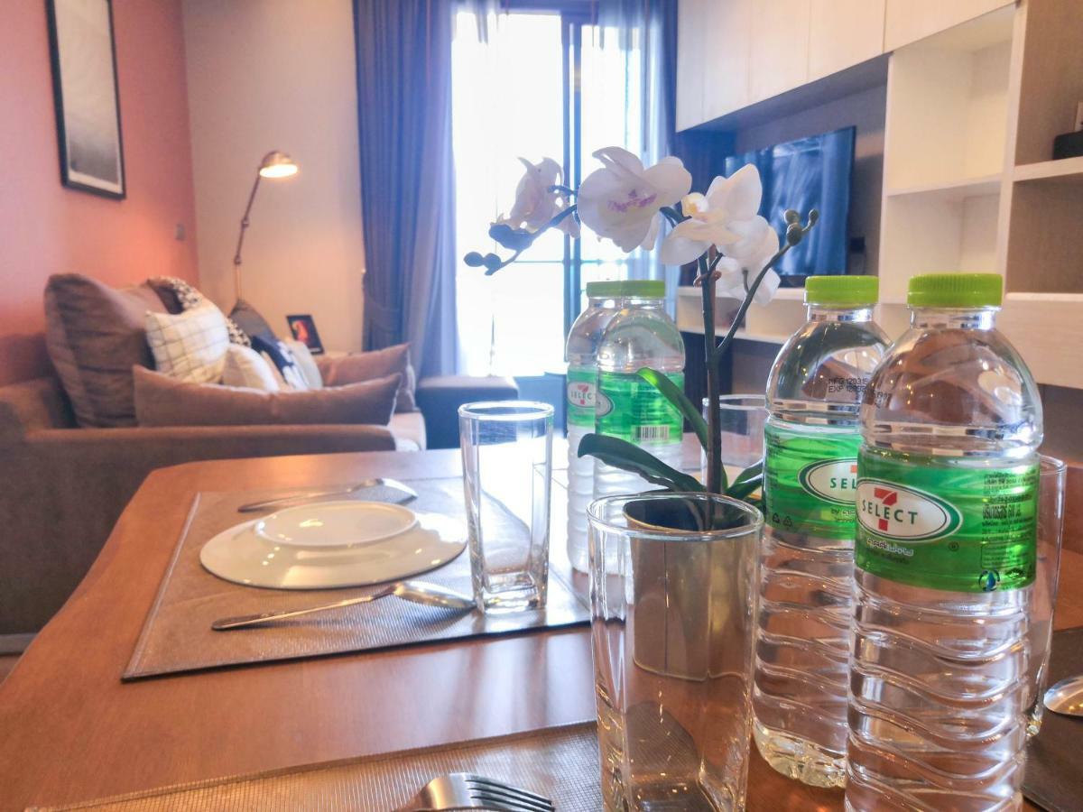 Hiii-homtel At Soi 24 Sukhumvit With Rooftop Boundless Pool-bts Phrom Phong&em District Leilighet Bangkok