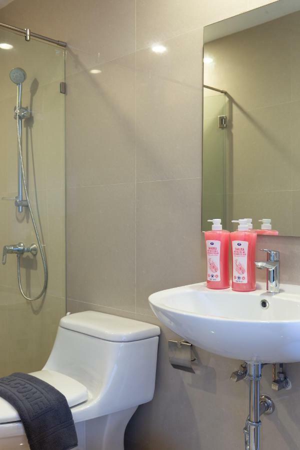 Apartment Breezy Haus By Max In Cbd Bangkok