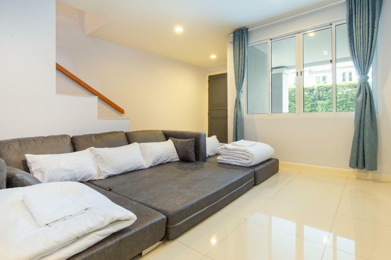 Breezy Haus By Max In Cbd Apartment Bangkok