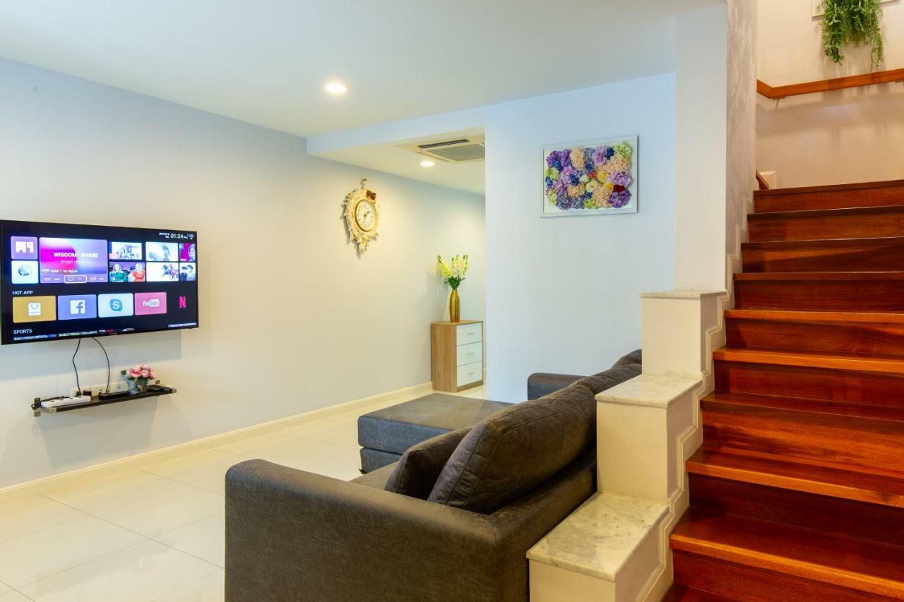 Breezy Haus By Max In Cbd Apartment Bangkok