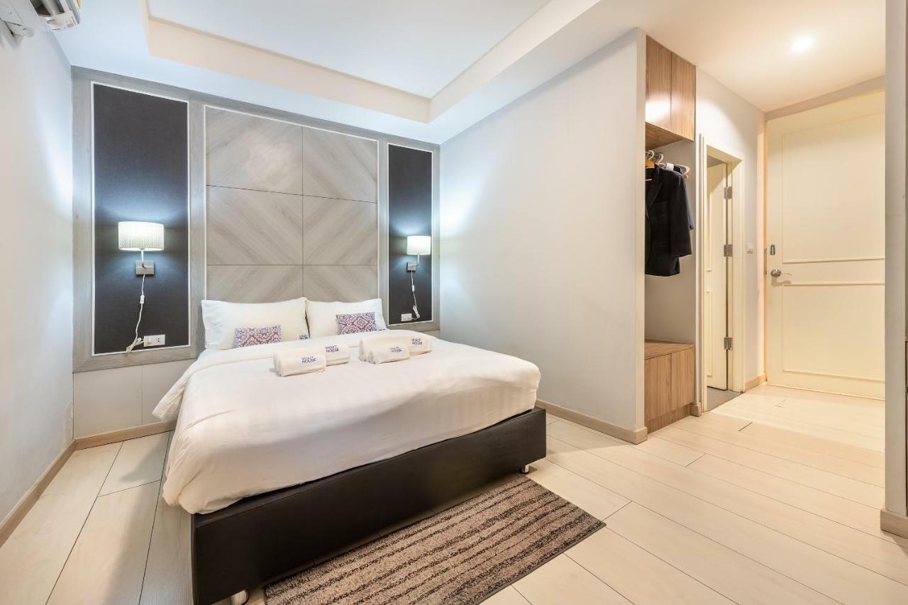 Bed & Breakfast Visut House