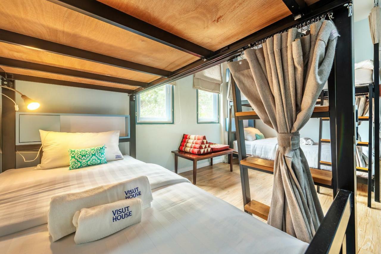 Bed & Breakfast Visut House 2*