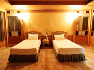 13 Coins Bangna Bitec Hotel