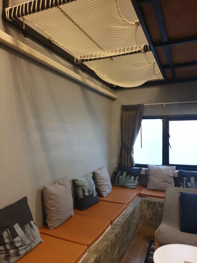 Silom Space Hostel